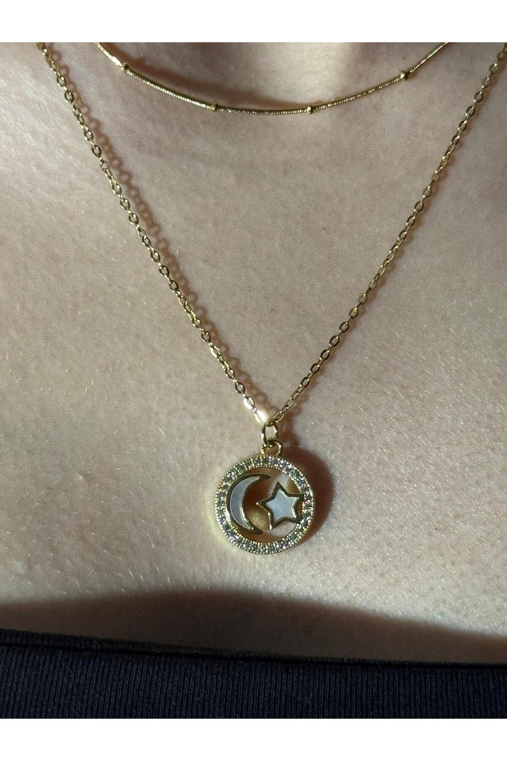 Çemberli Ay Yıldız Zirkon Taş Detaylı Gold Kaplama Çelik Kolye