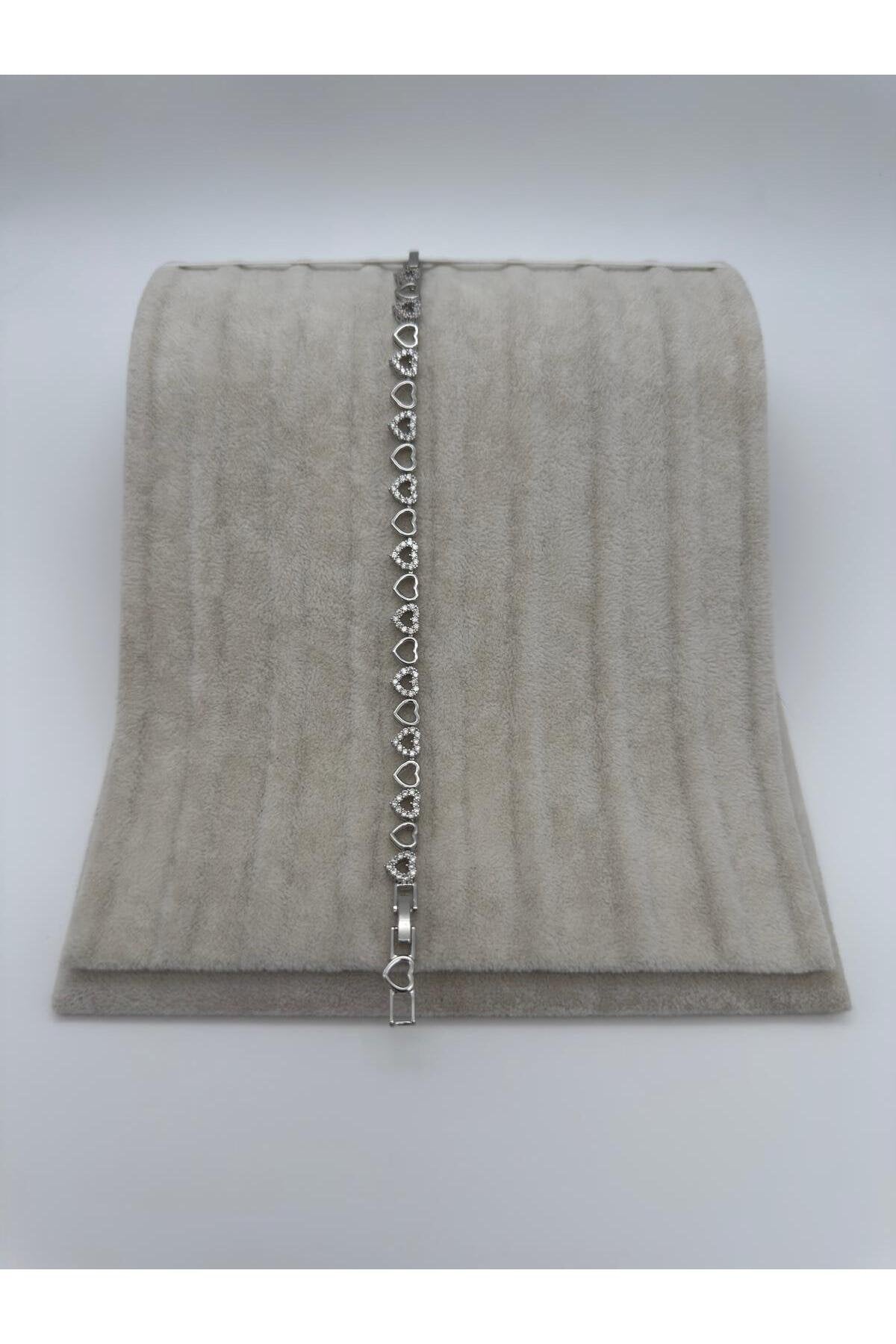 Sıralı Parlak Kalpler Gümüş Kaplama Paslanmaz Çelik Bileklik