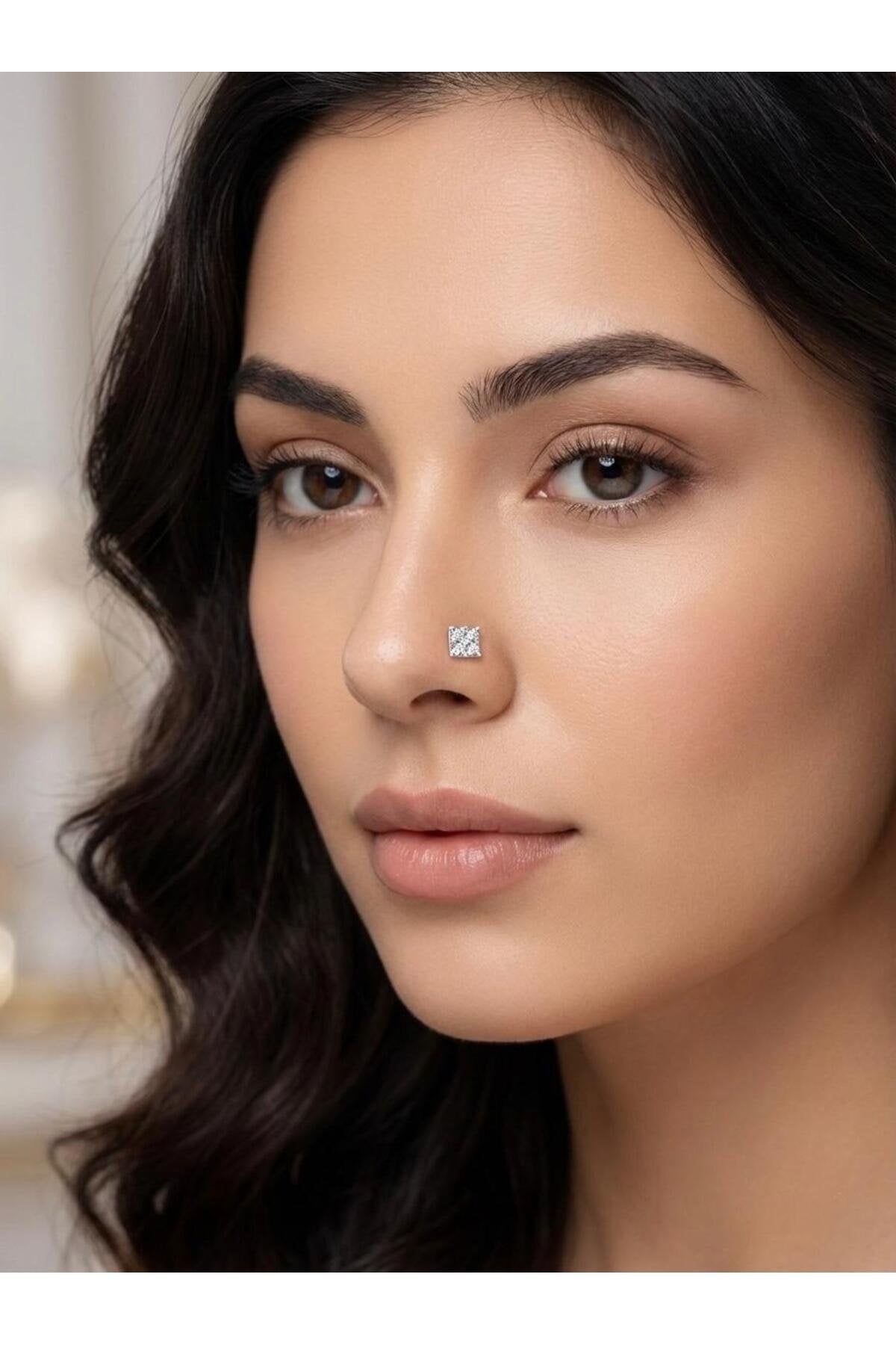 925 Ayar Gümüş Kare Zirkon Taşlı Hızma Piercing