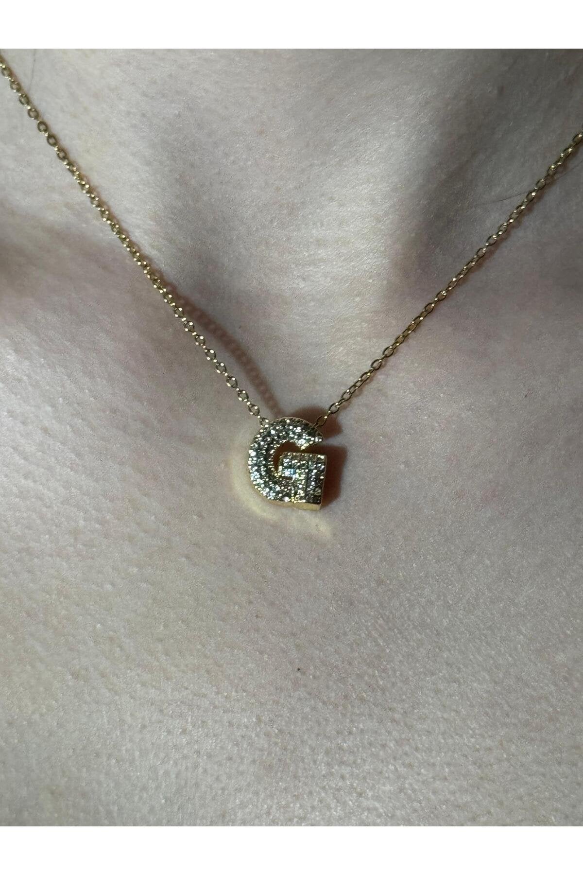 Gold Kaplama Zirkon Taşlı Harfli Kolye