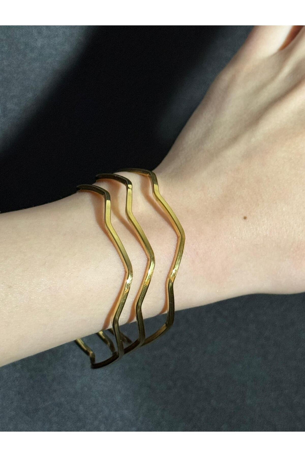 3'lü Zikzak 22 Ayar Gold Kaplama Paslanmaz Çelik Ajda Bilezik