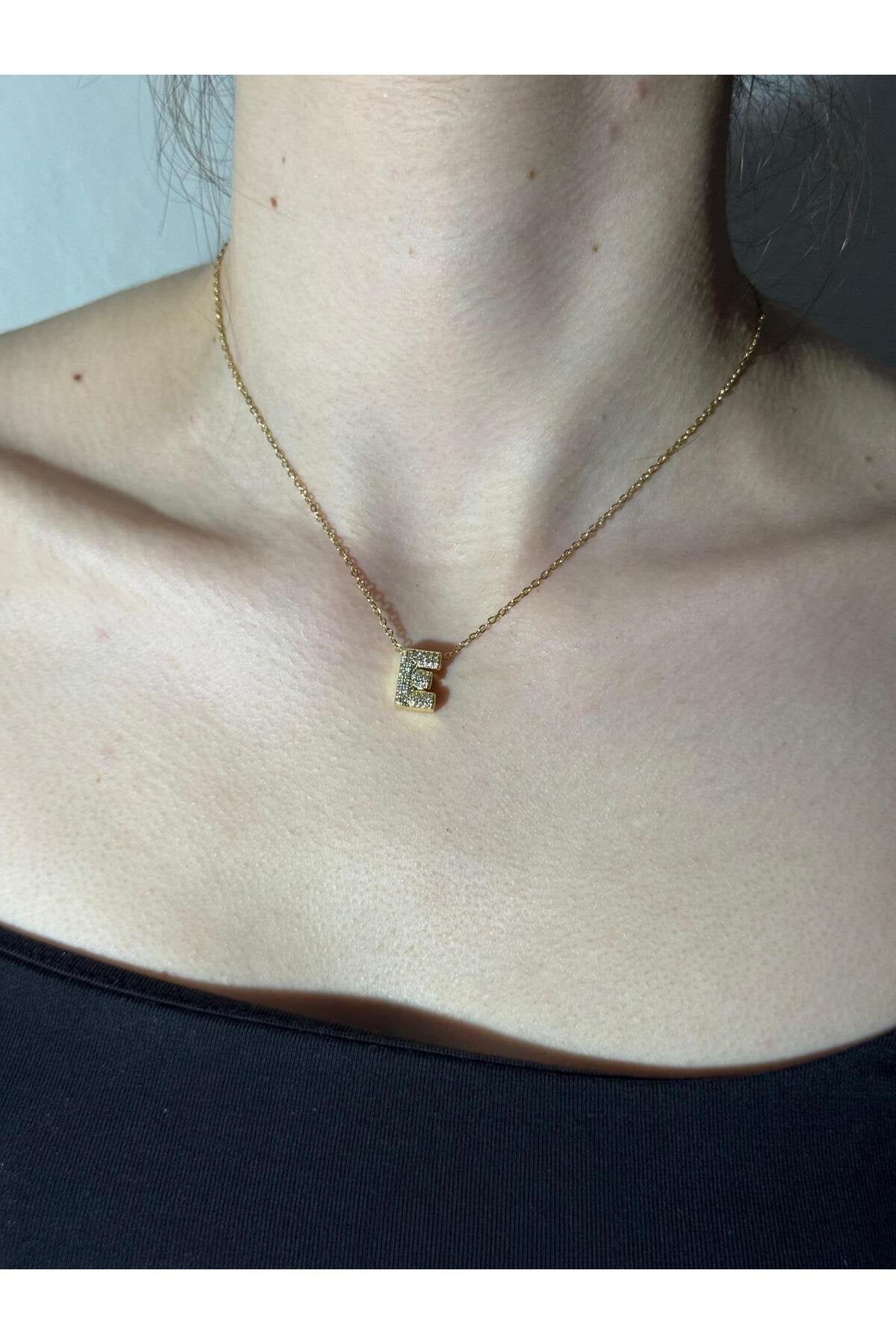 Gold Kaplama Zirkon Taşlı Harfli Kolye