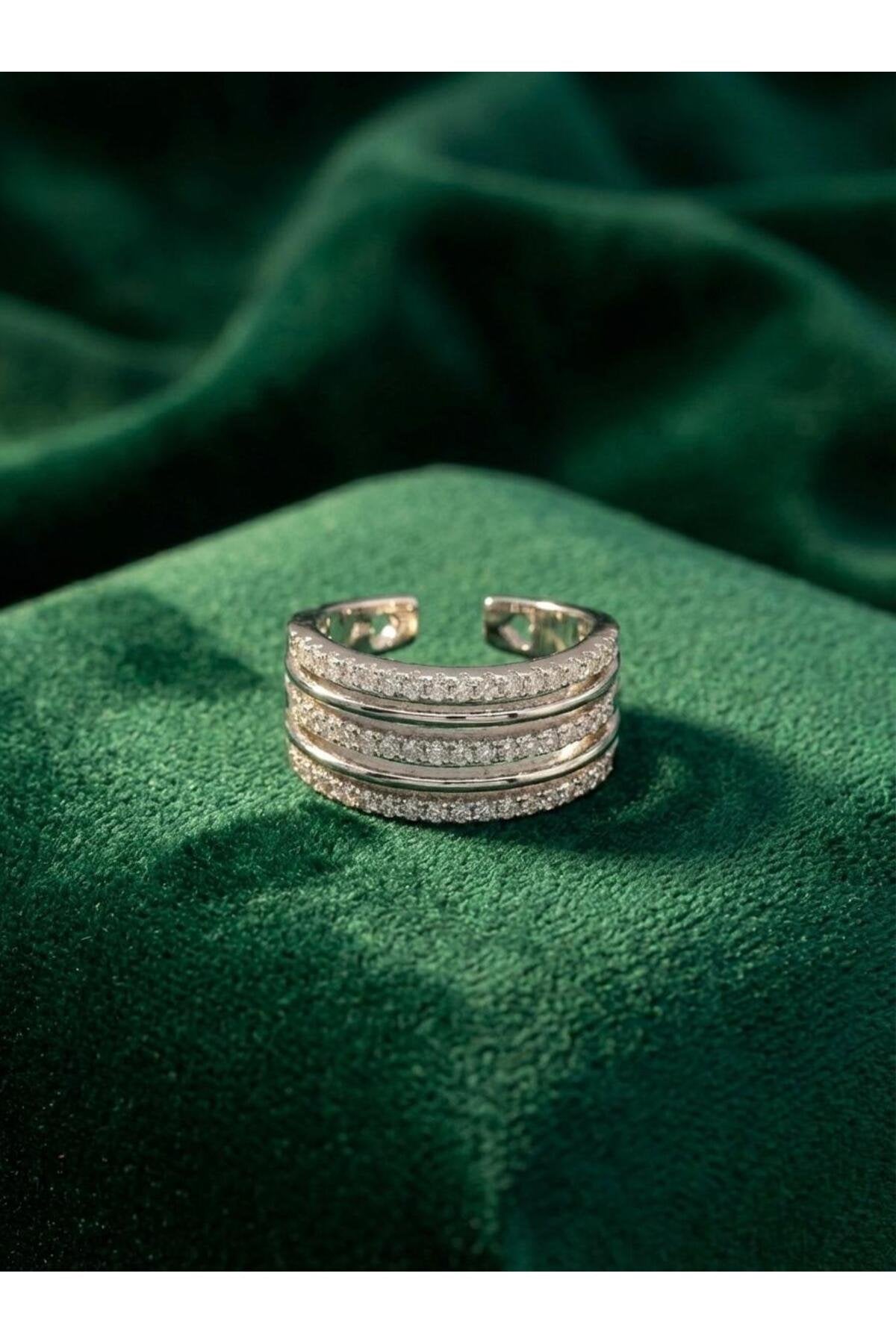 5'li Görünümlü Zirkon Taş Detaylı Gold Kaplama Paslanmaz Çelik Ayarlanabilir Yüzük