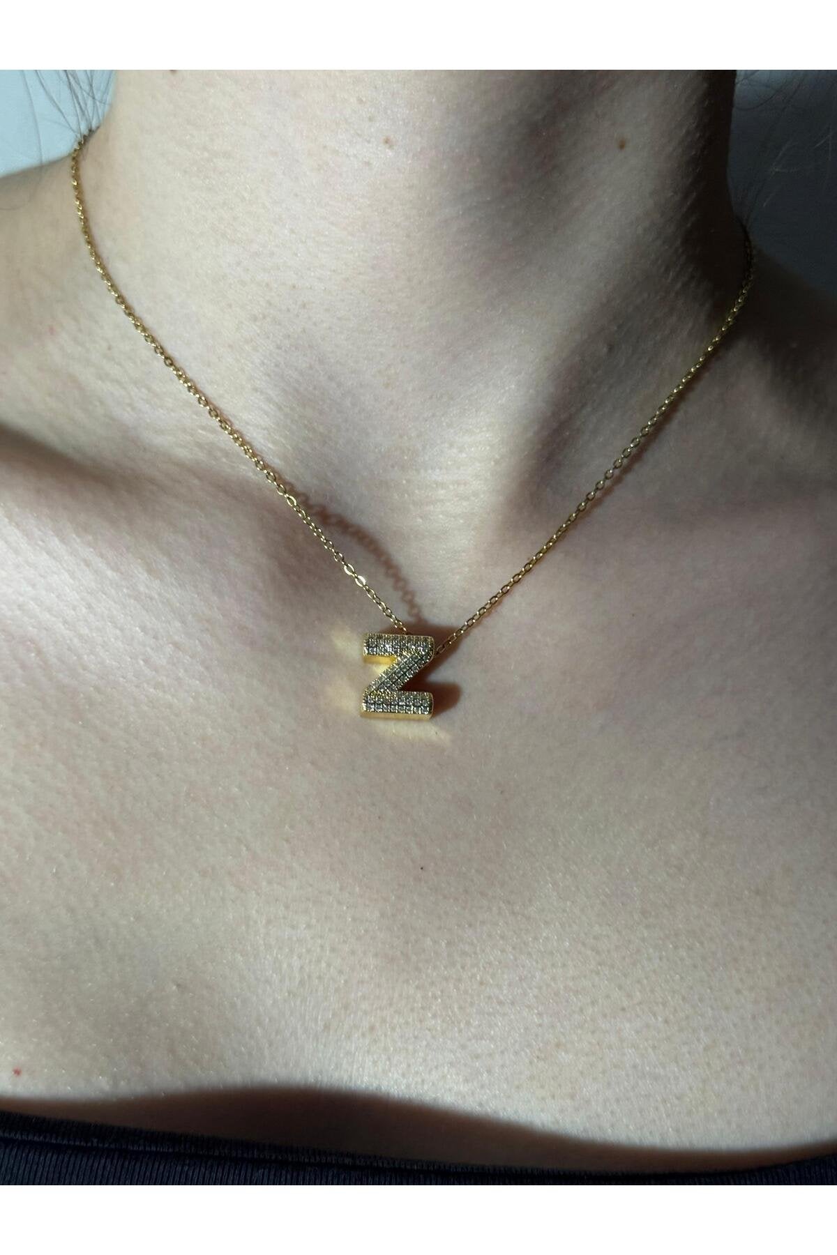 Gold Kaplama Zirkon Taşlı Harfli Kolye