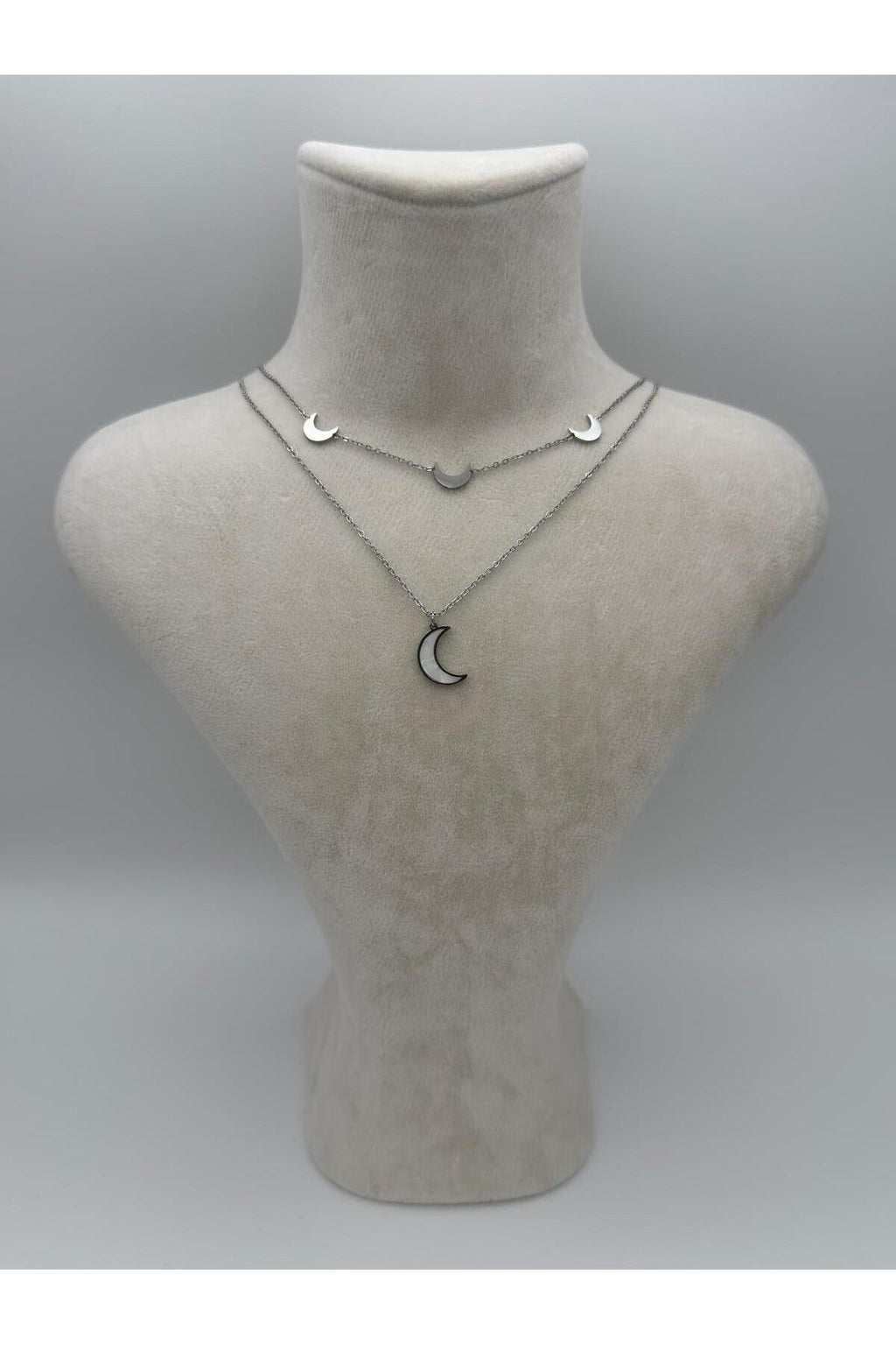 Ay Tutulması Gümüş Ay Detaylı Taşlı Çelik Kadın Kolye