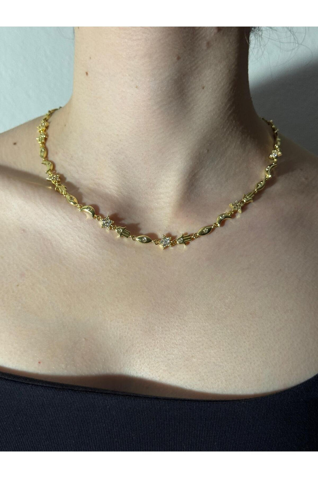 Şans Buluşması Yıldız Meryem Ana Eli ve Ay Detaylı Manifest Gümüş Kaplama Çelik Kolye