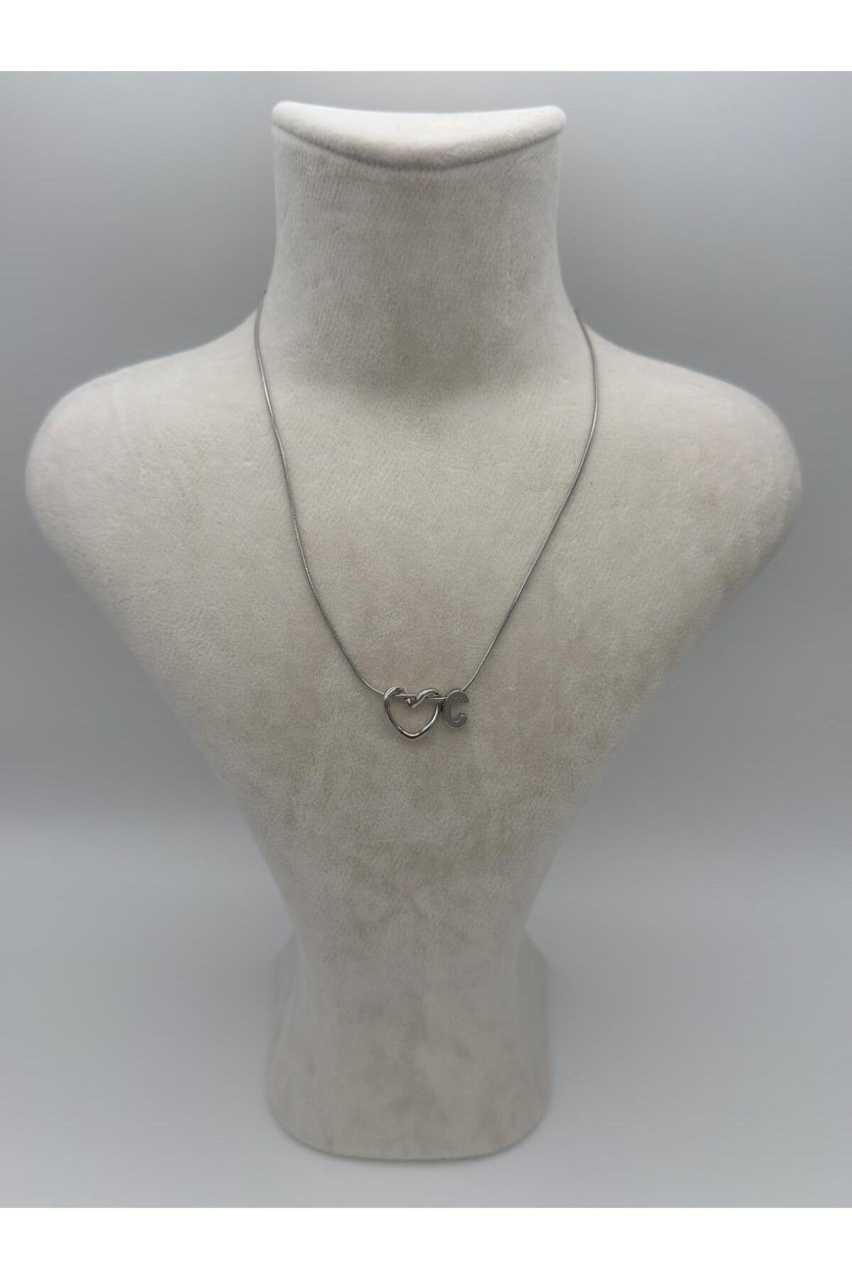 Kalp Detaylı Gümüş Kaplama Paslanmaz Çelik Harfli Kolye