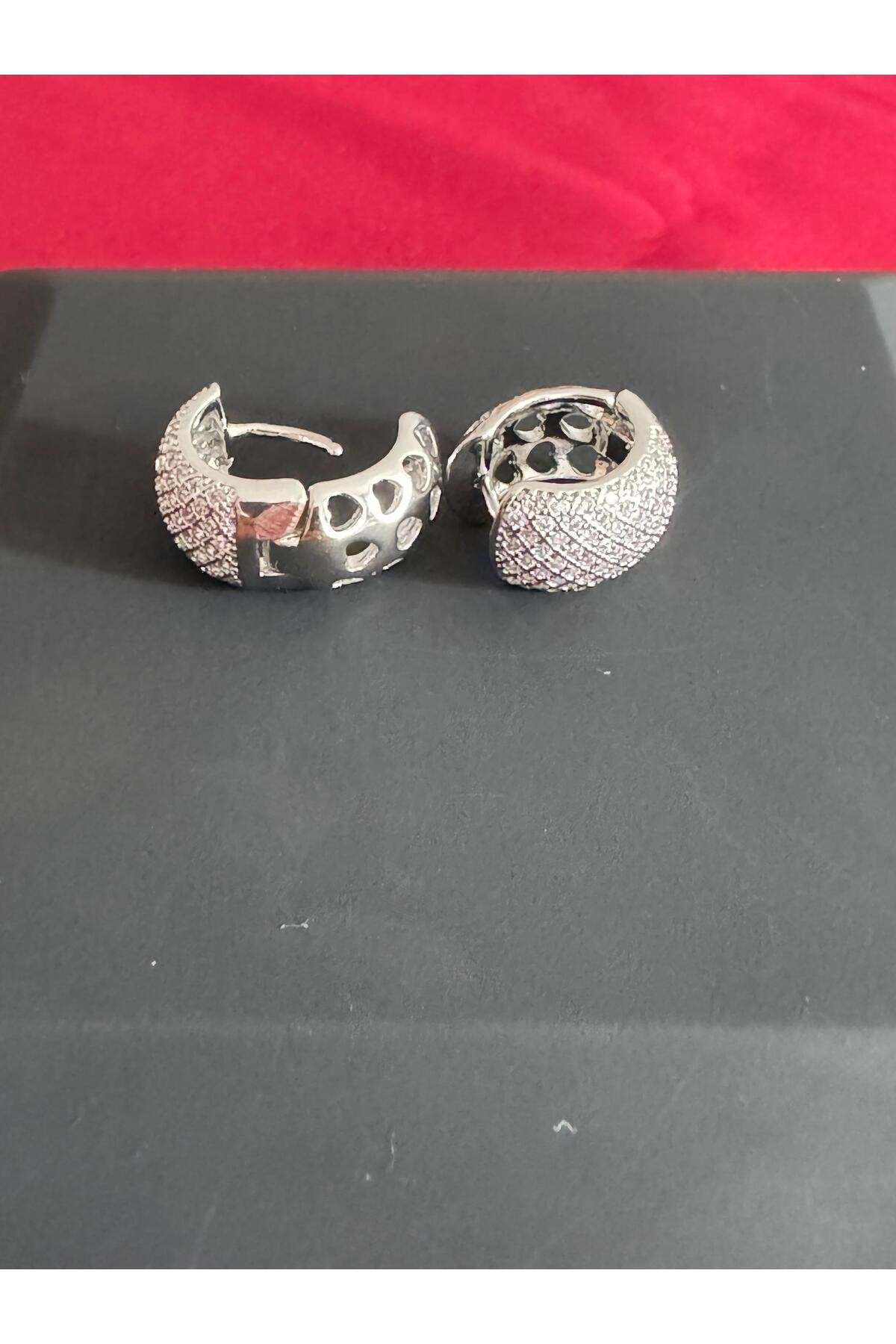 Sirena VIP Serisi-Zirkon Taşlı Geniş Form Silver Paslanmaz Çelik Küpe