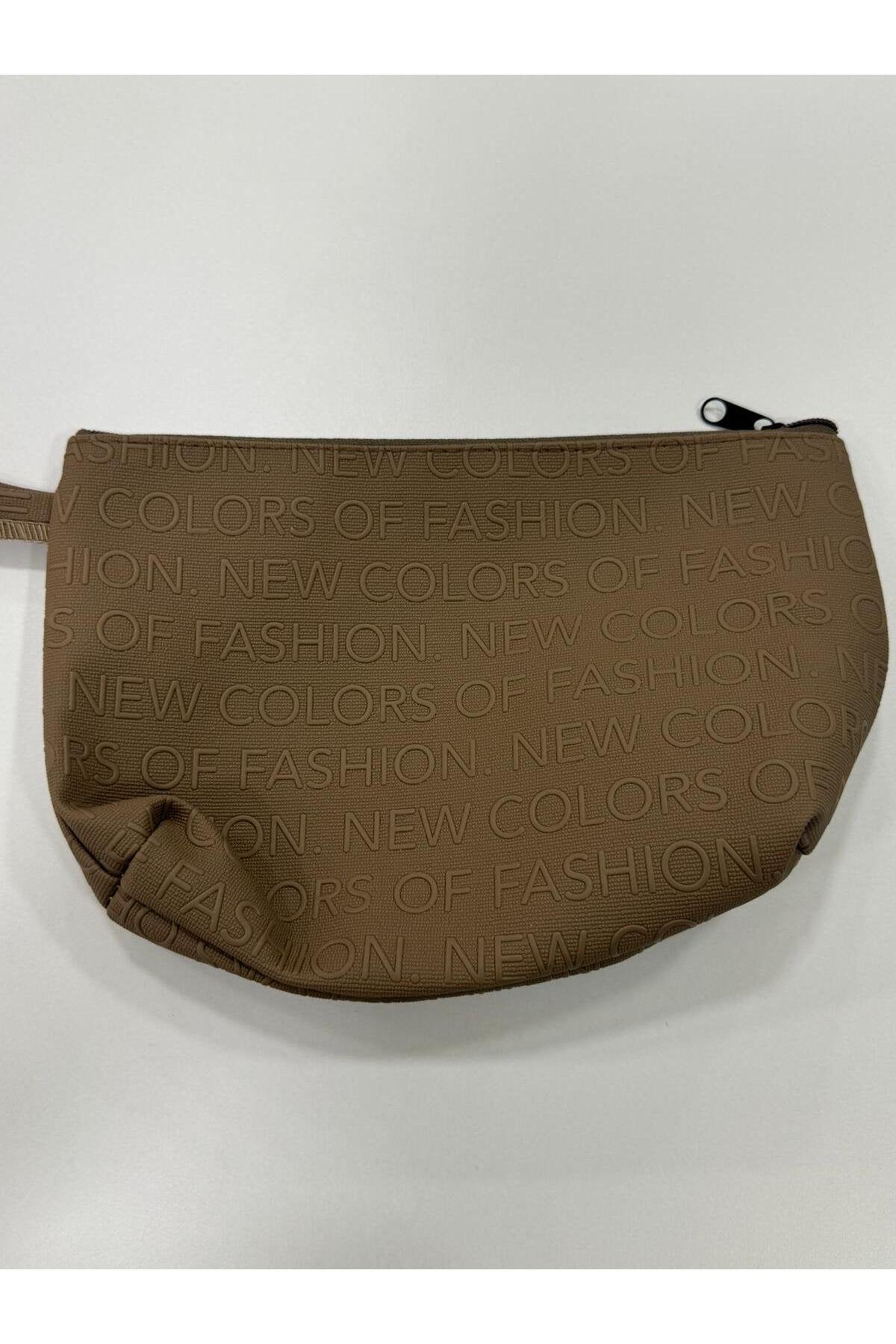 New Colors Of Fashion Yazılı Kahverengi Suni Deri Makyaj Çantası