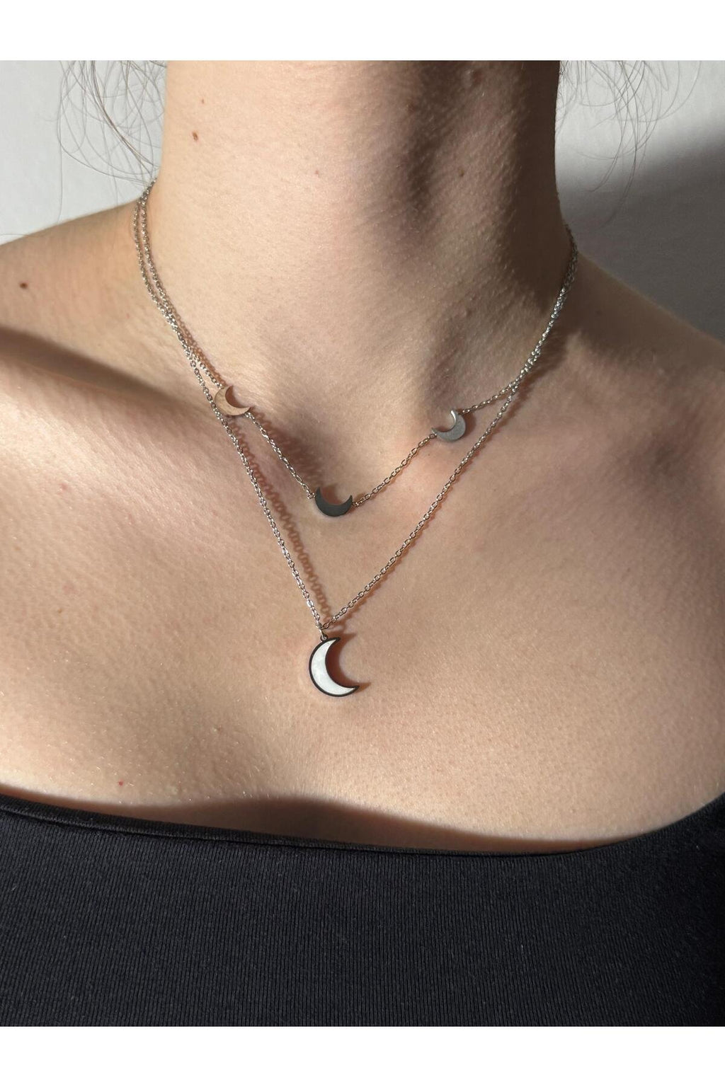 Ay Tutulması Gümüş Ay Detaylı Taşlı Çelik Kadın Kolye