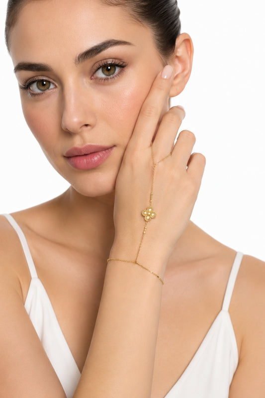 Yonca Model Zirkon Taşlı Gold Kaplama Şahmeran
